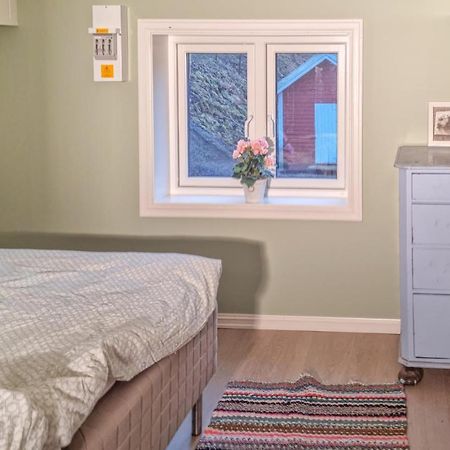 Amazing Home In Hidrasund With Wifi Eide  Szoba fotó