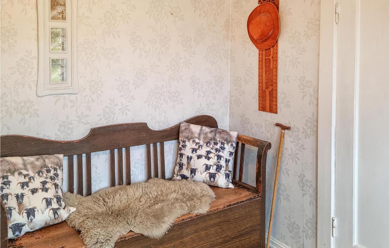 Amazing Home In Hidrasund With Wifi Eide  Szoba fotó